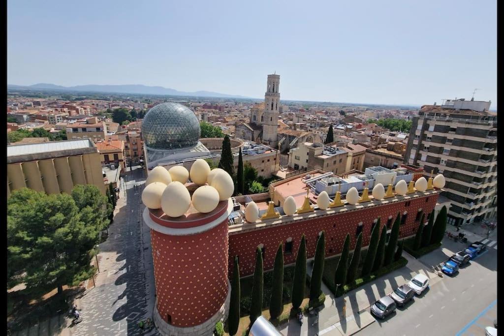 Atico Frente Al Museo Dali Apartment Figueres  Ngoại thất bức ảnh