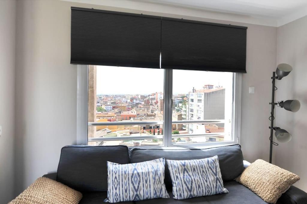 Atico Frente Al Museo Dali Apartment Figueres  Ngoại thất bức ảnh